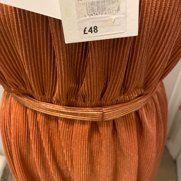 Brand new Vila Viparta Jumpsuit in orange. - Picture 4 of 7